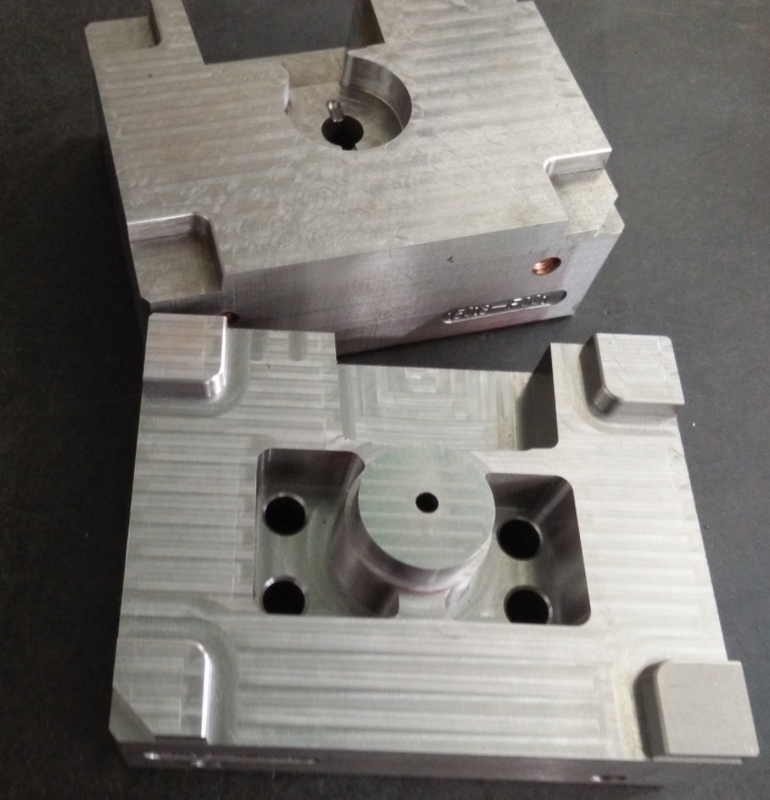 Plastic Injection Mould household and old age parts OEM